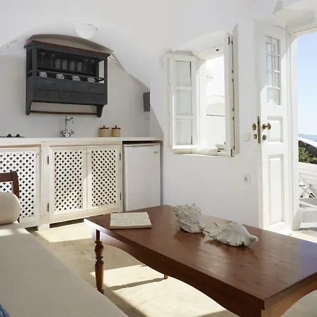 Azalea Oia (Santorini)