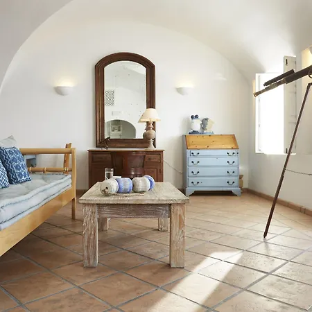 Holiday home Azalea Oia (Santorini)