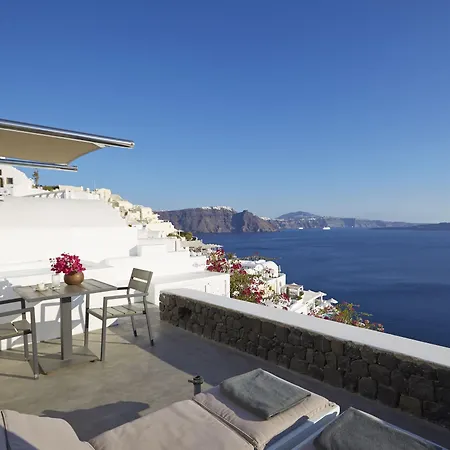 Azalea Oia (Santorini)